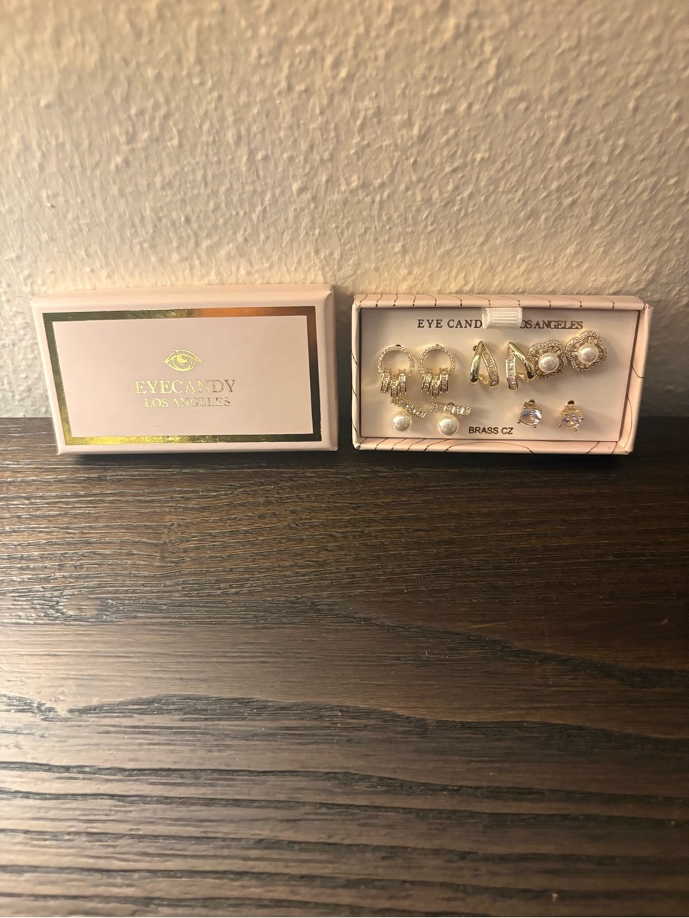 NEW Eye Candy Gold Earrings Set